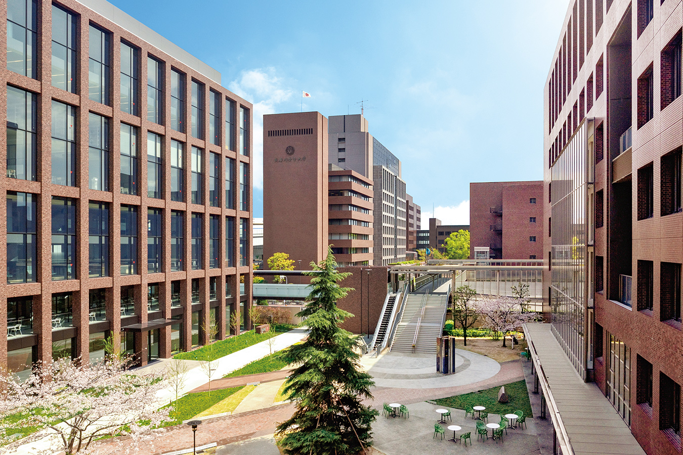 武庫川女子大学 Mukogawa Women's University